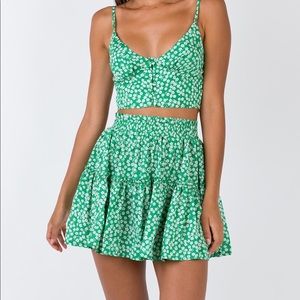 Princess Polly shah set green size 2 US NWT